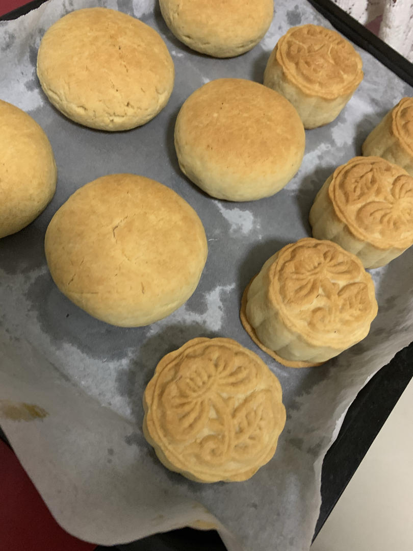 蛋糕皮月饼