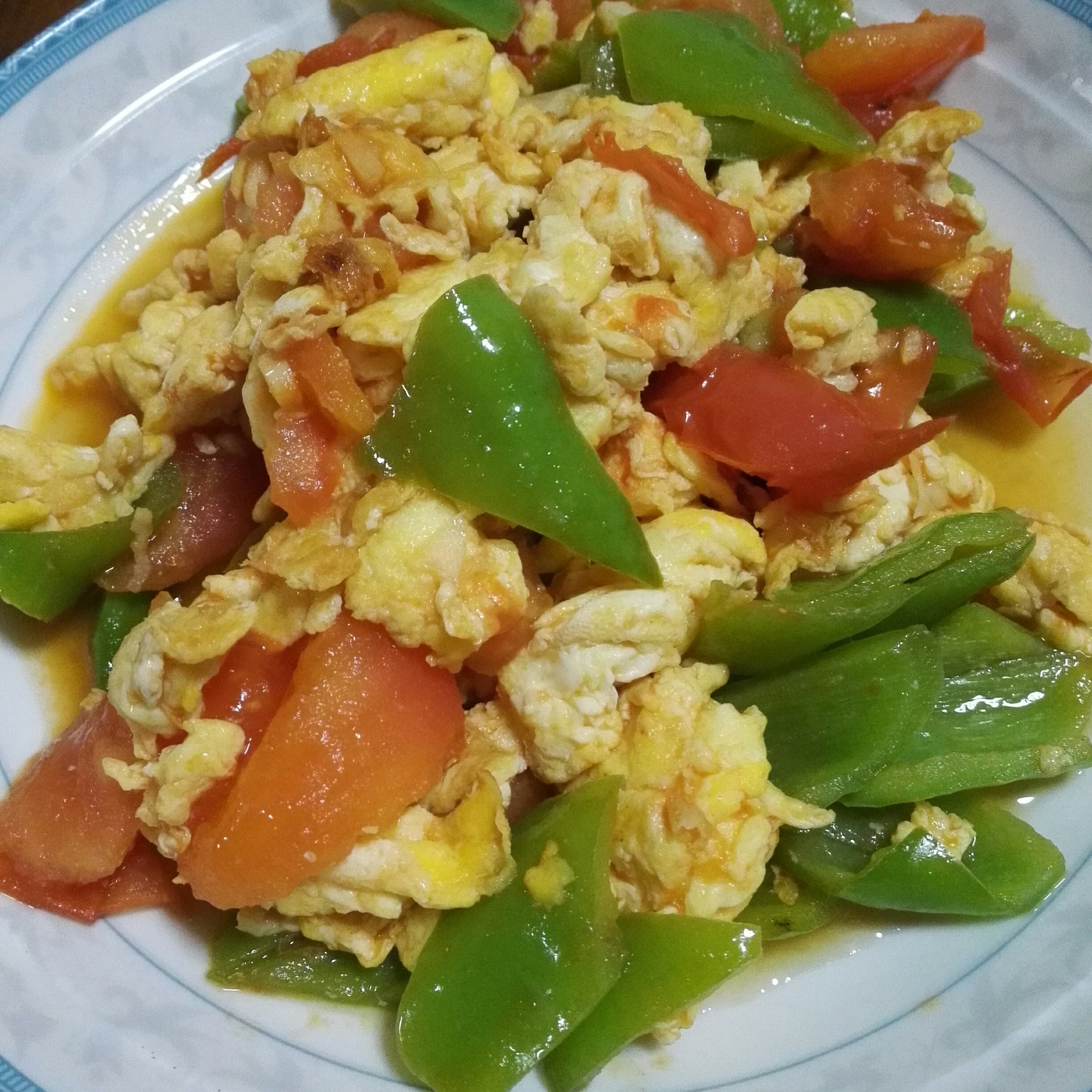 青椒西红柿炒鸡蛋