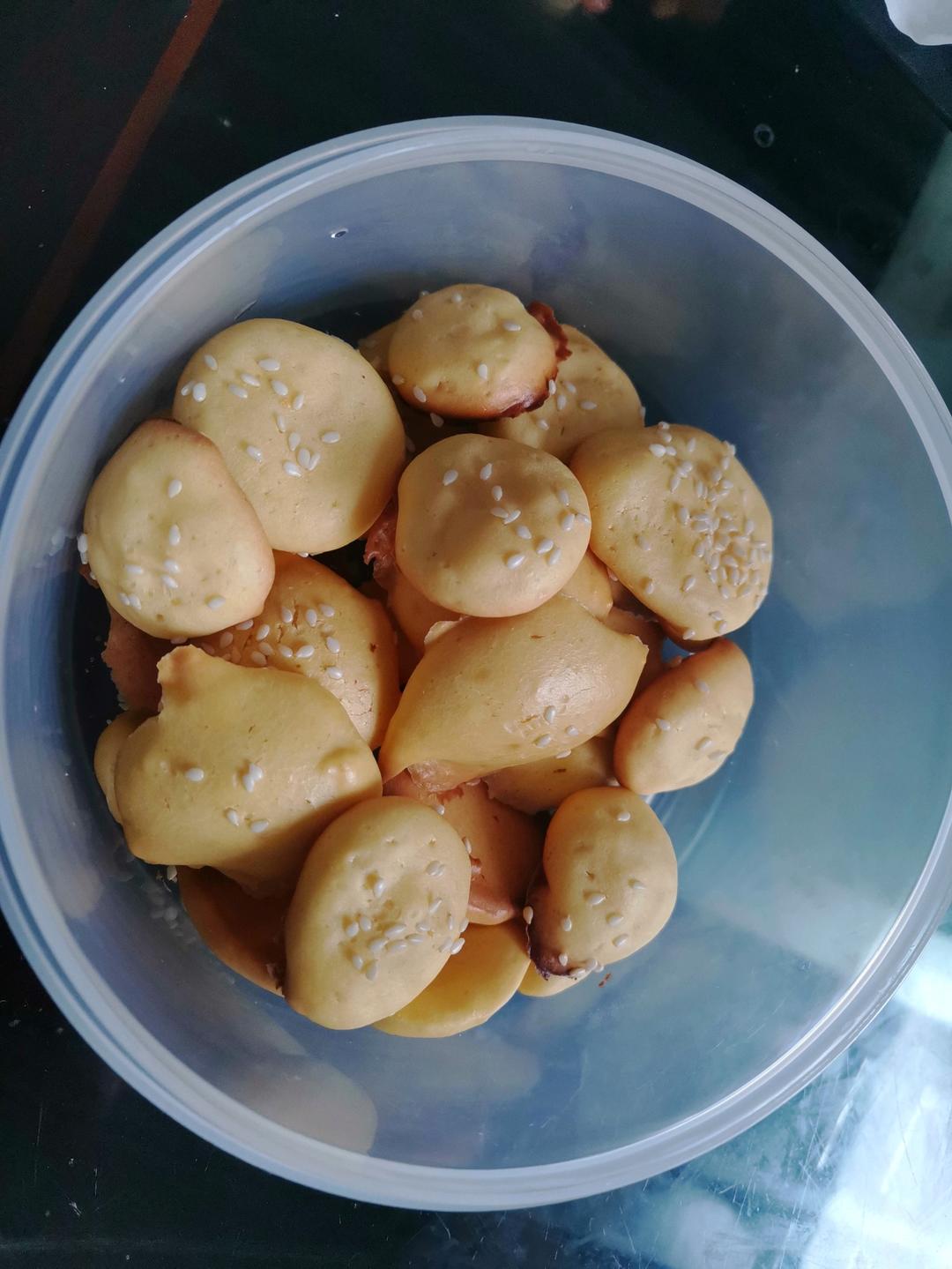 鸡蛋饼干