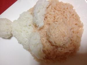 「圣诞老人」大米饭变身记的做法 步骤5