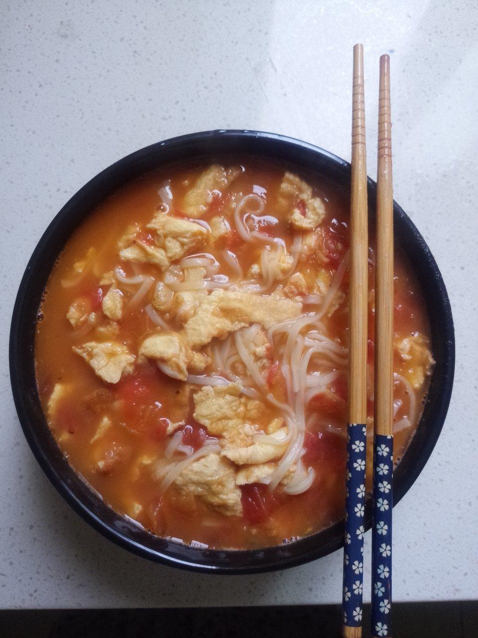 恨不得抱着锅舔的番茄鸡蛋面