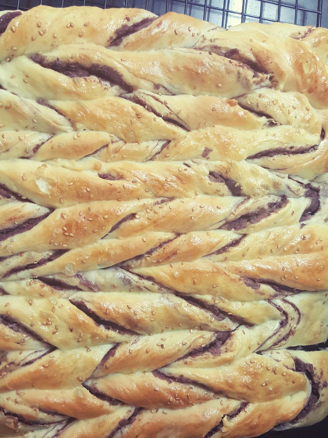 杏仁奶油软排包