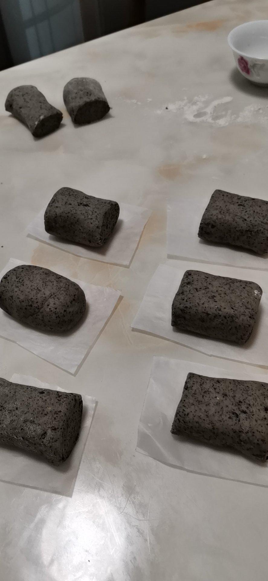 奶香黑芝麻刀切馒头