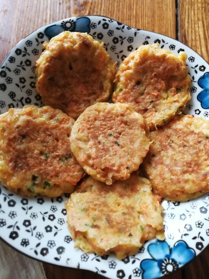 不加一滴水，外酥里嫩的香煎土豆饼❗️