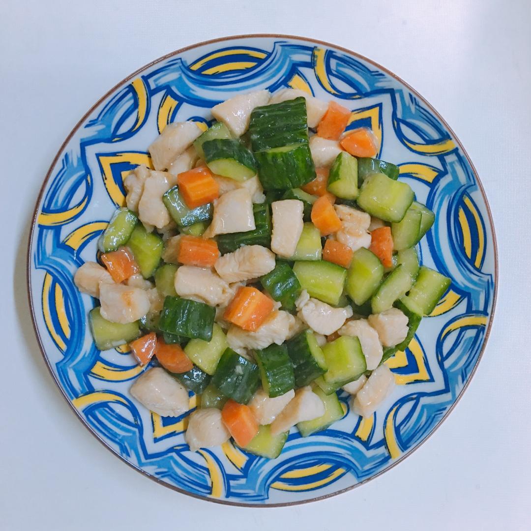 好吃不胖‼️低脂低热量 超简单青瓜炒鸡胸肉