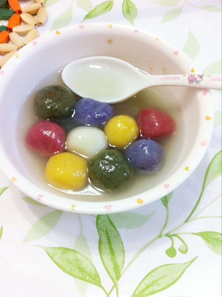 彩色汤圆