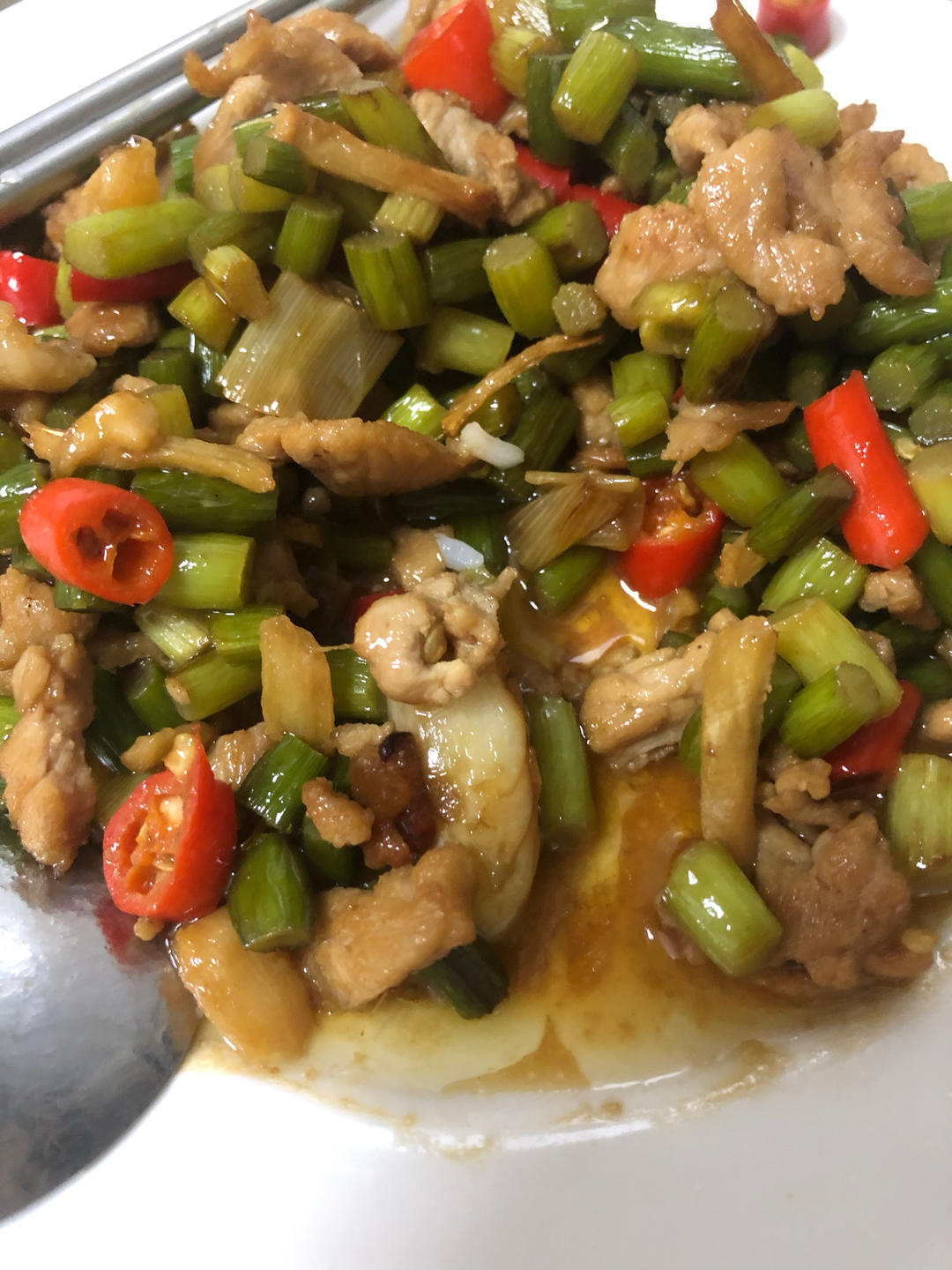 蒜苔炒肉末，三碗米饭都不够吃
