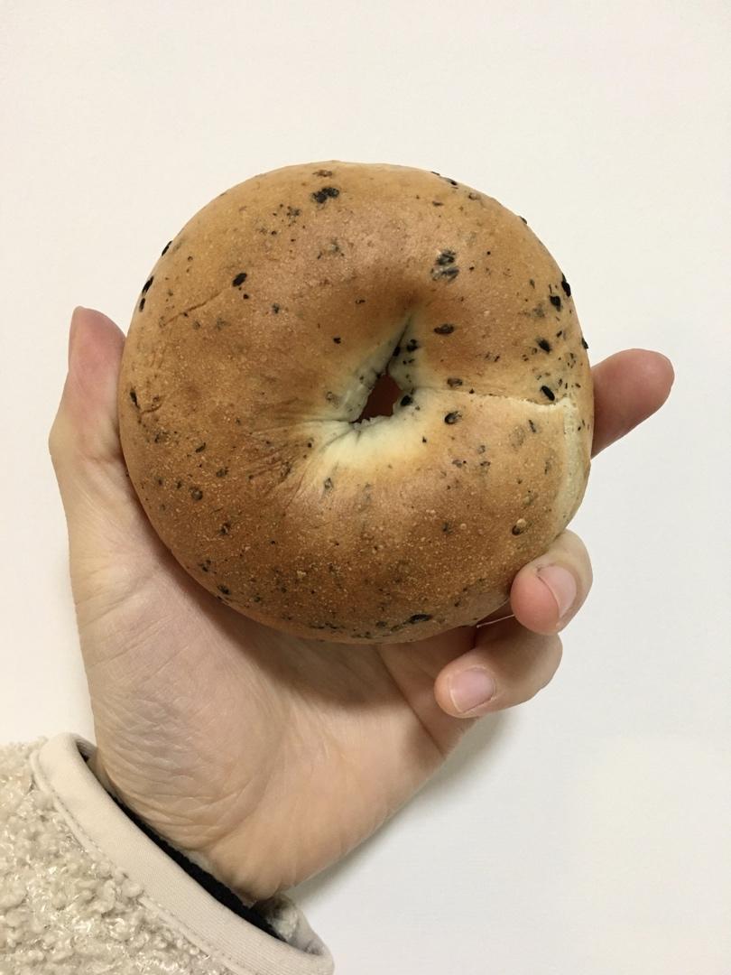黑芝麻全麦贝果