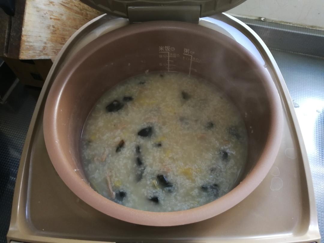 堂妈小厨——超好喝的皮蛋瘦肉粥