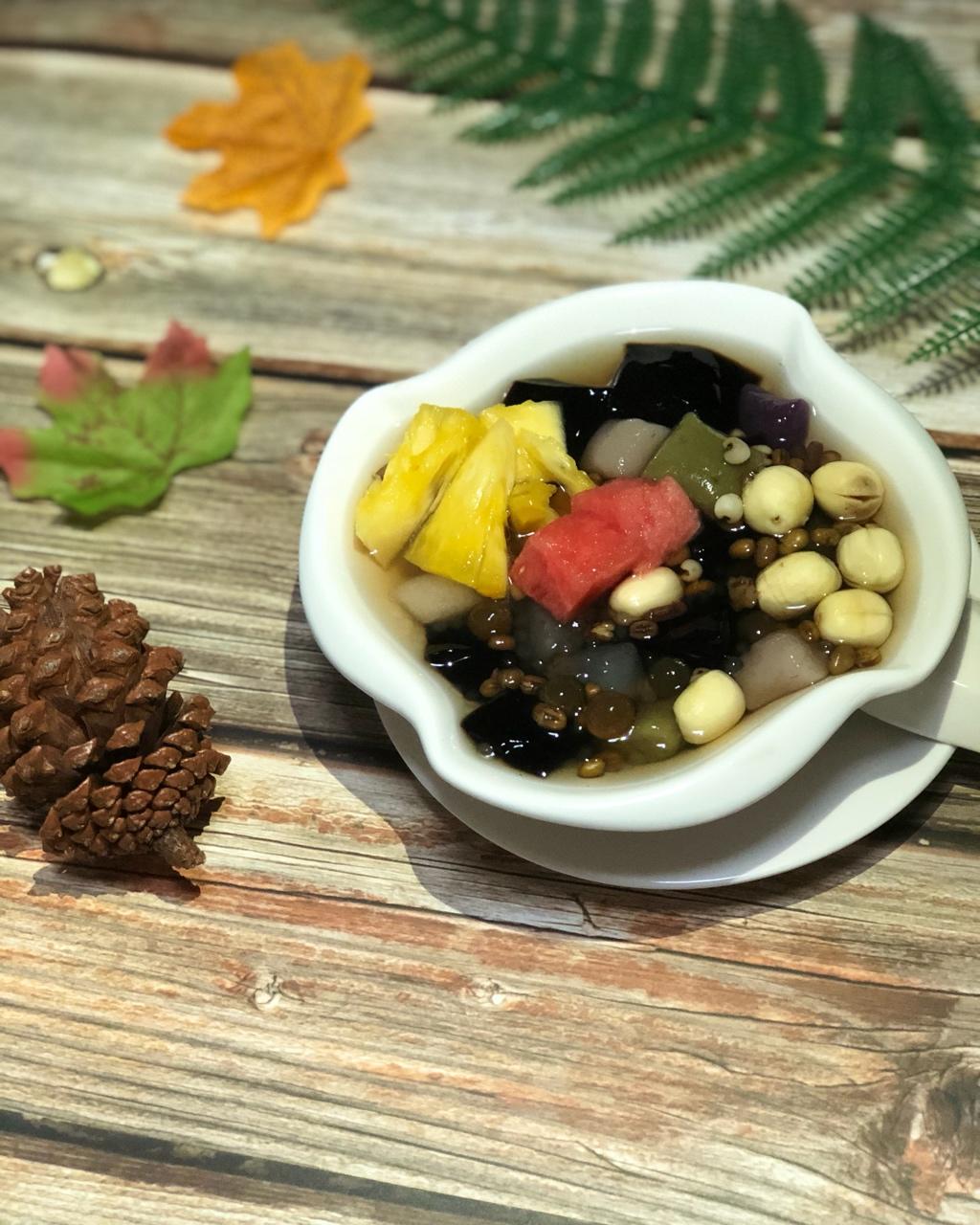 落落青音做的四果汤