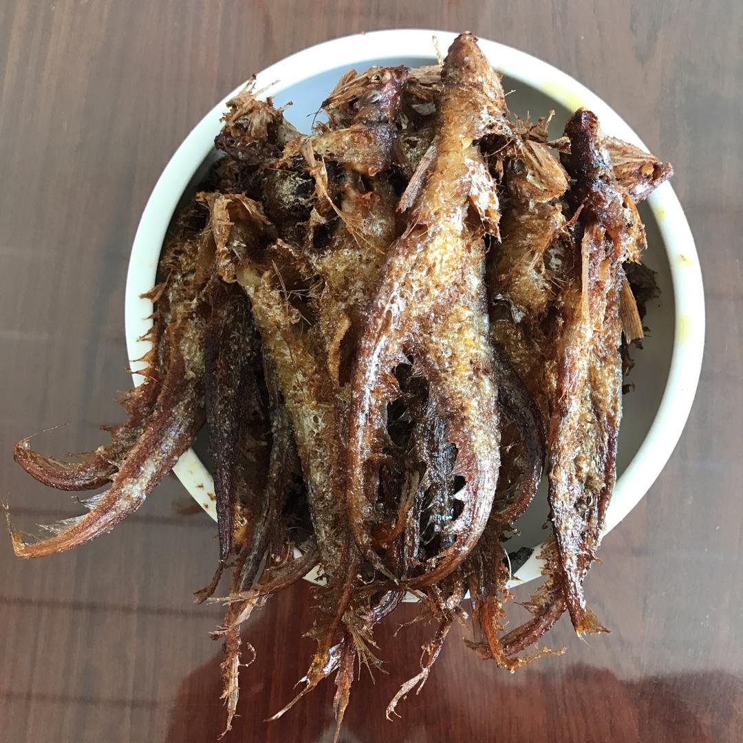 油炸小鱼