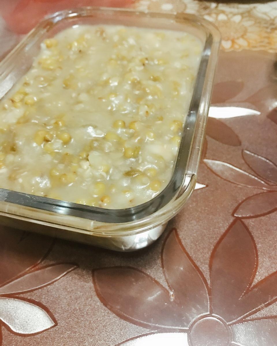 藕粉绿豆糕