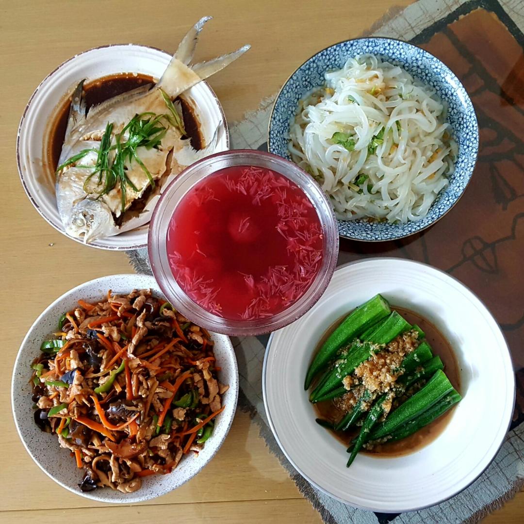 池柳初舒做的午餐2018年6月23日