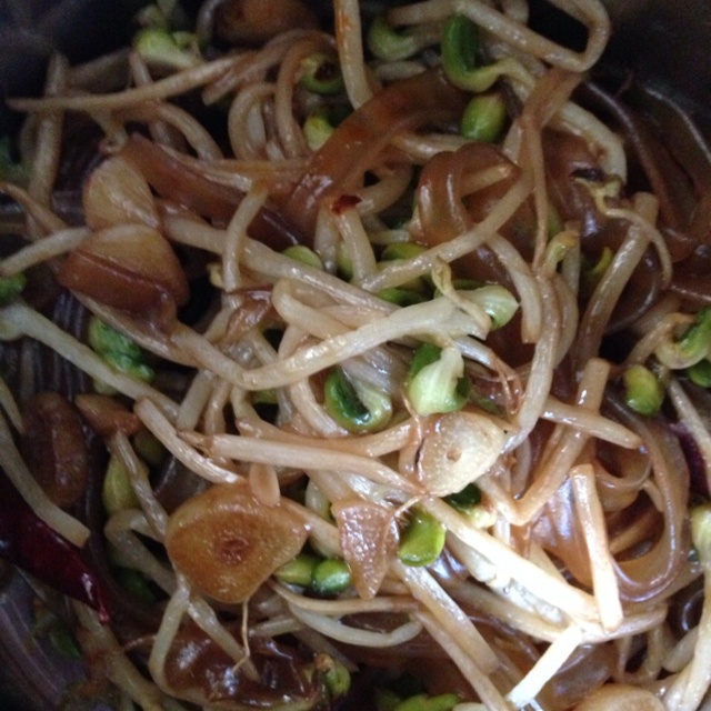 黄豆芽炒粉条