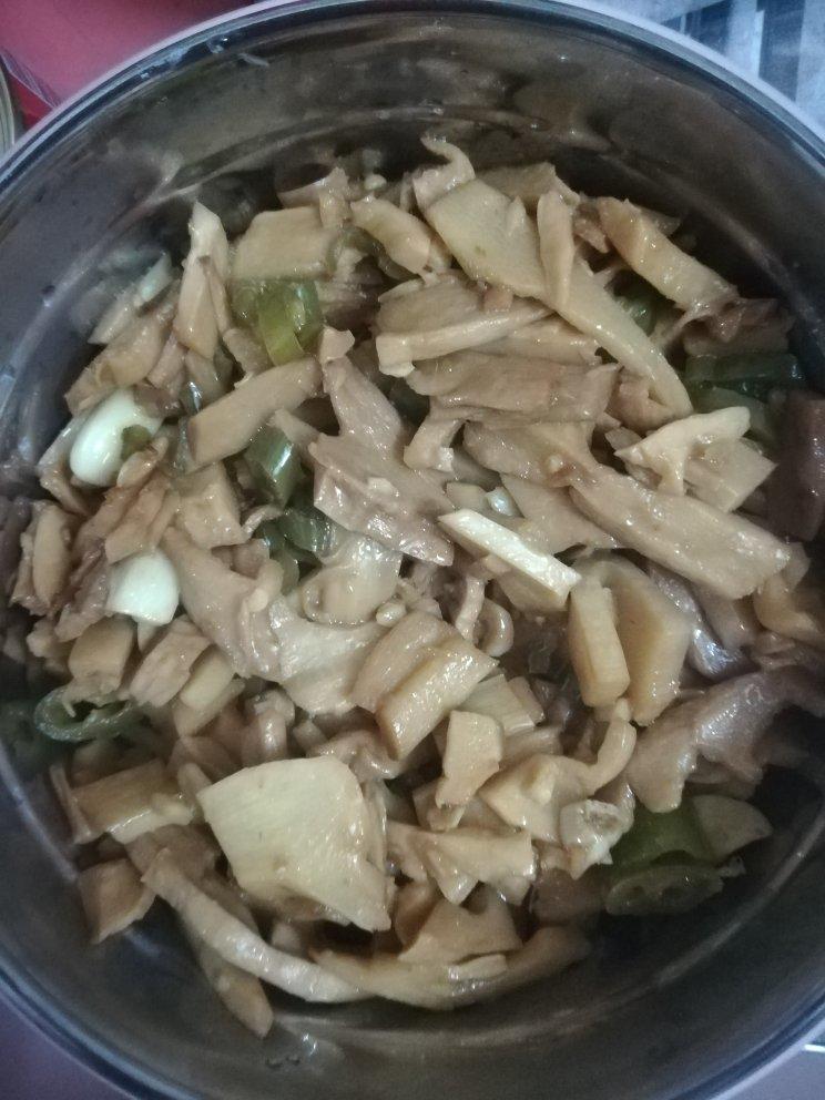 野生干竹笋小炒肉