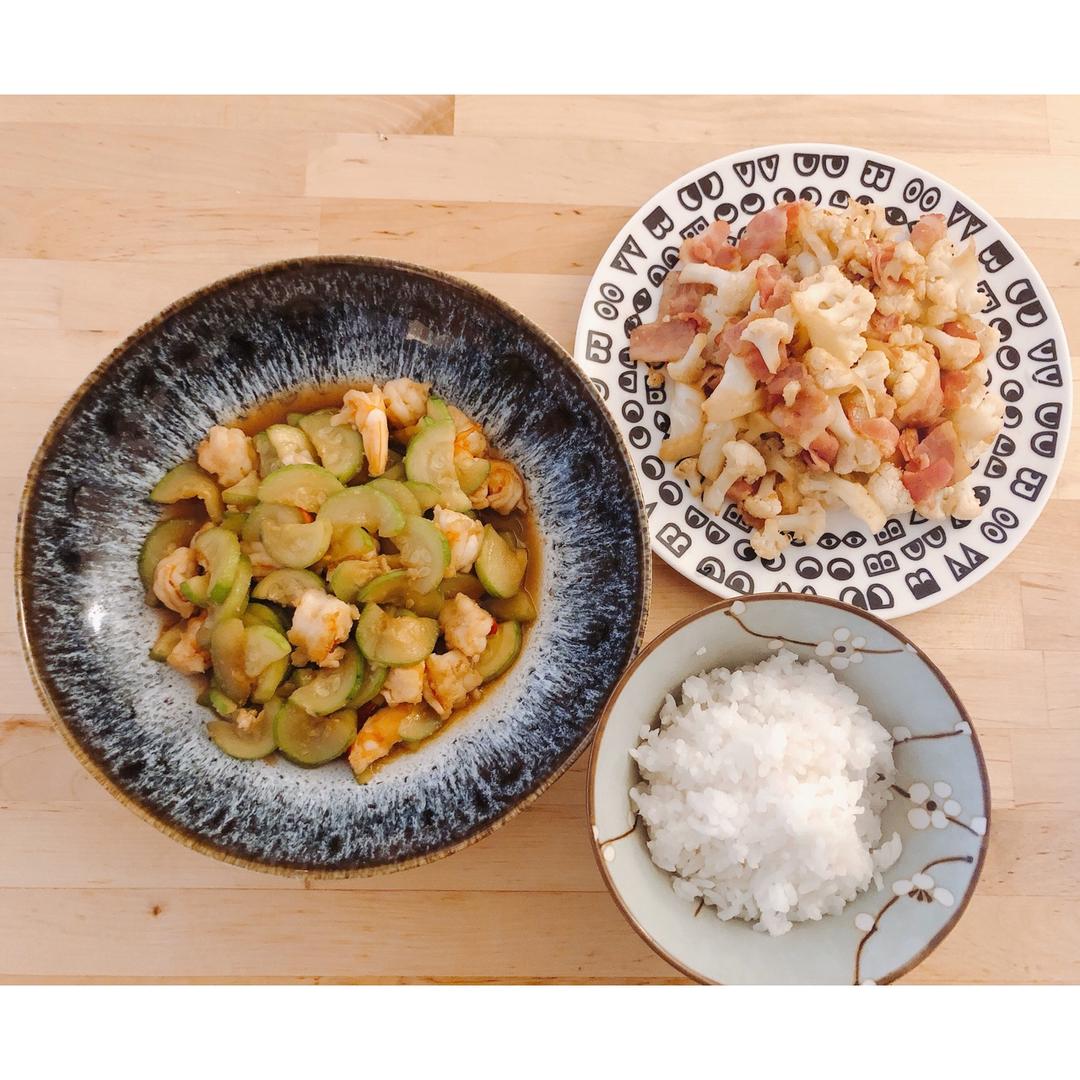 西葫芦（云南瓜）炒虾仁
