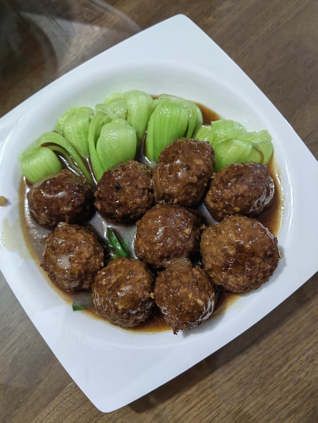 红烧丸子