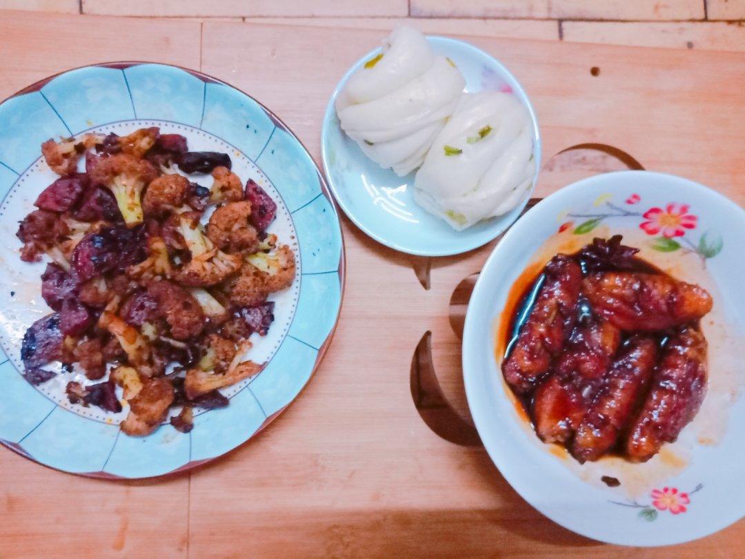 香辣香肠炒花菜