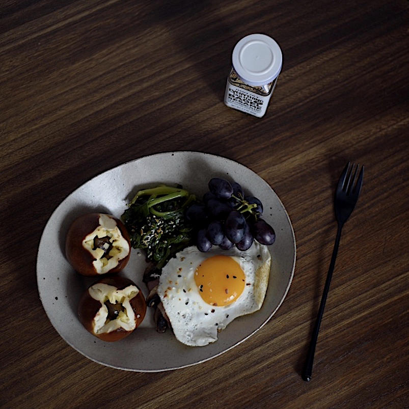 『椒盐核桃芝士碱水面包球』