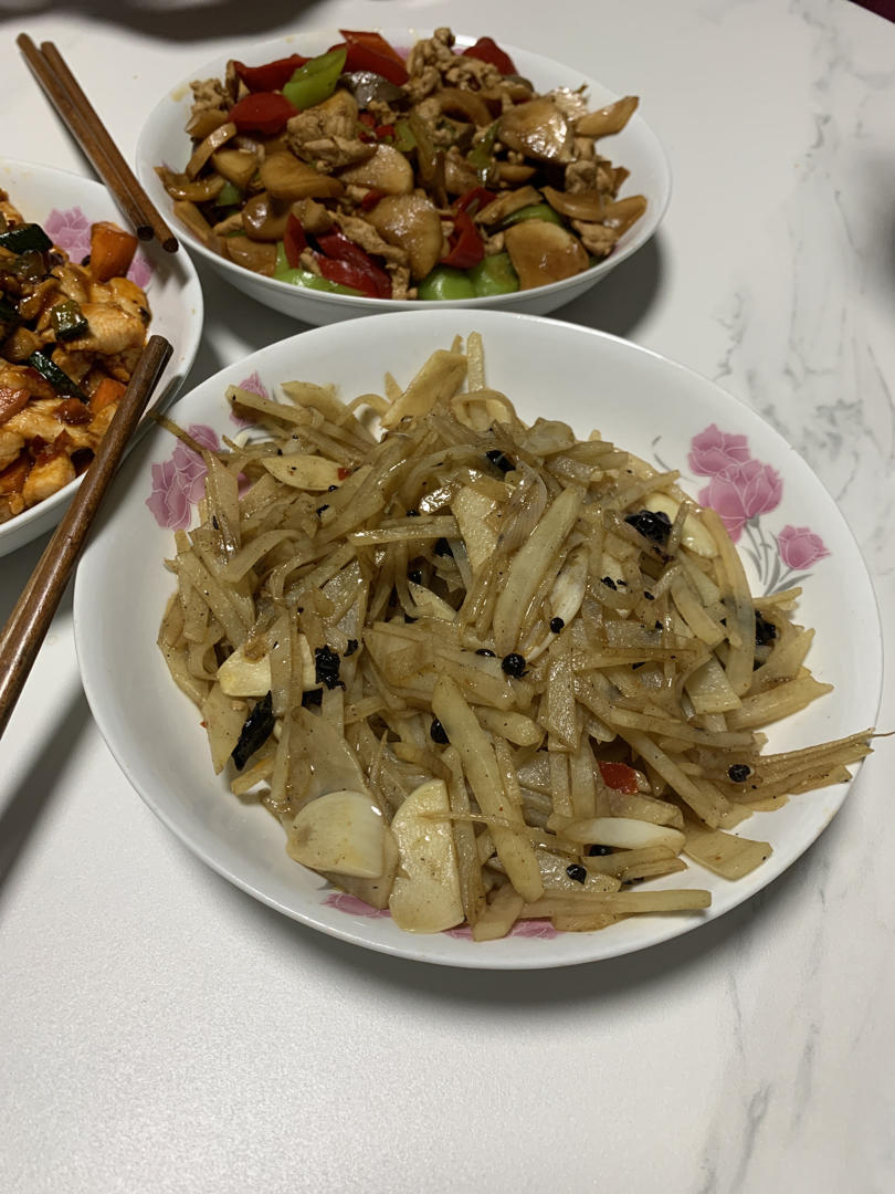 在家也能做出馆子味儿的醋溜/炝炒/酸辣土豆丝（就是那道看似简单，实则步步玄机的土豆丝）