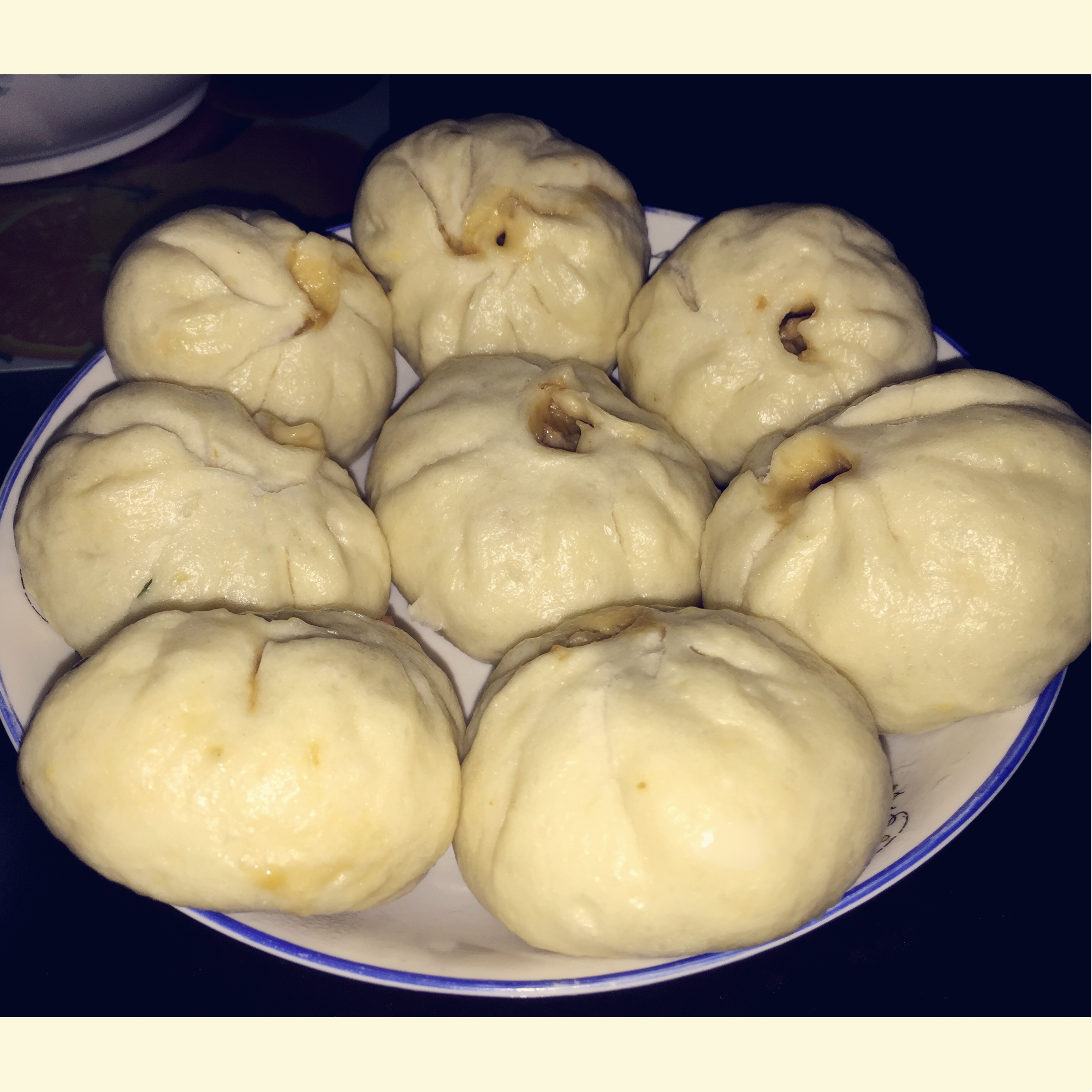 酱肉包子