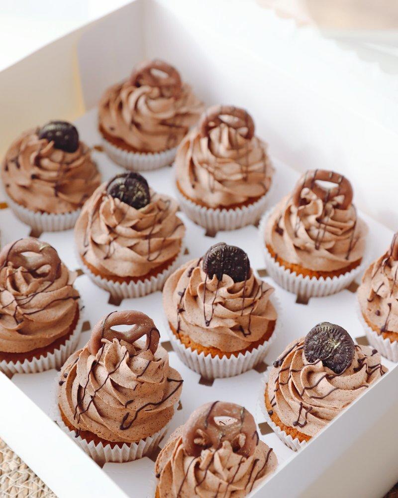 奥利奥杯子蛋糕 Oreo Cream Cupcakes