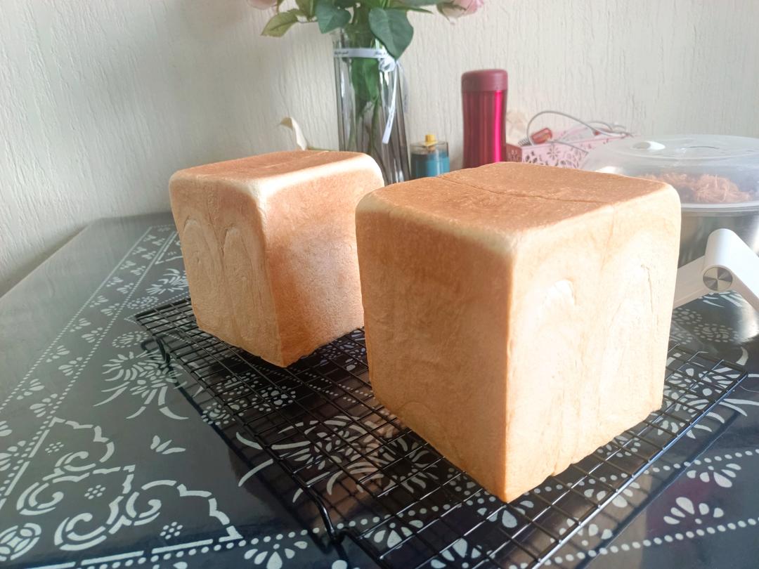 奶油吐司，鲜奶奶油嫩白吐司