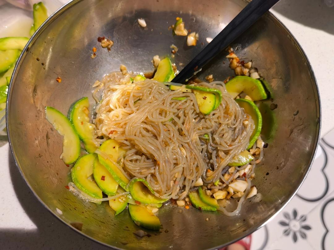 万用凉拌料汁•凉拌木耳