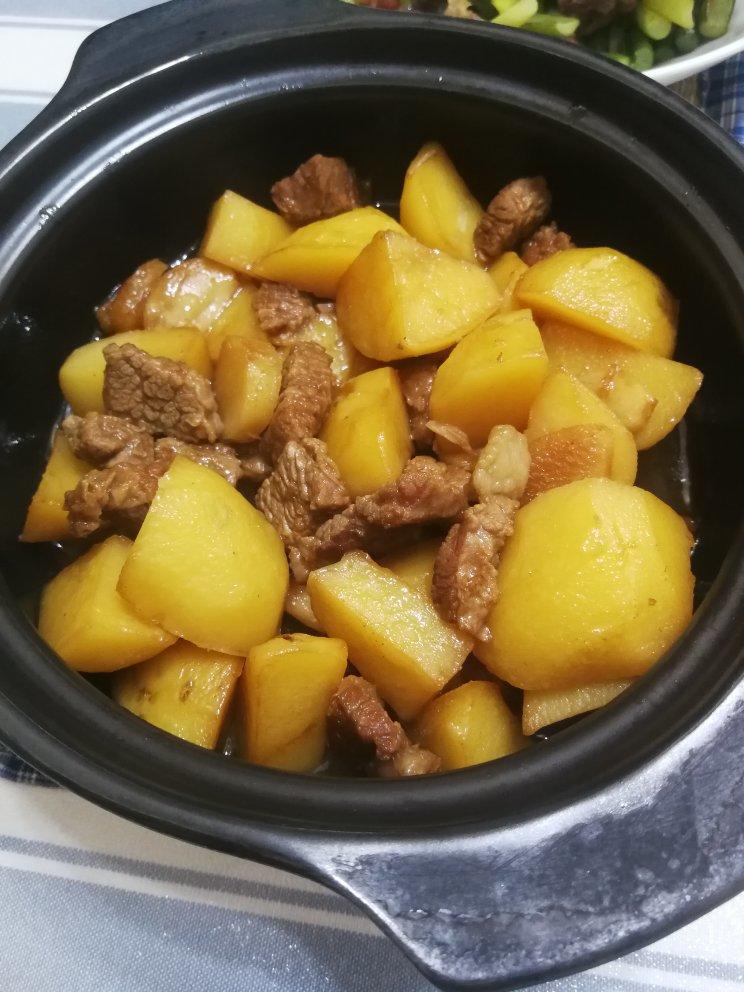 堂妈的土豆炖牛腩