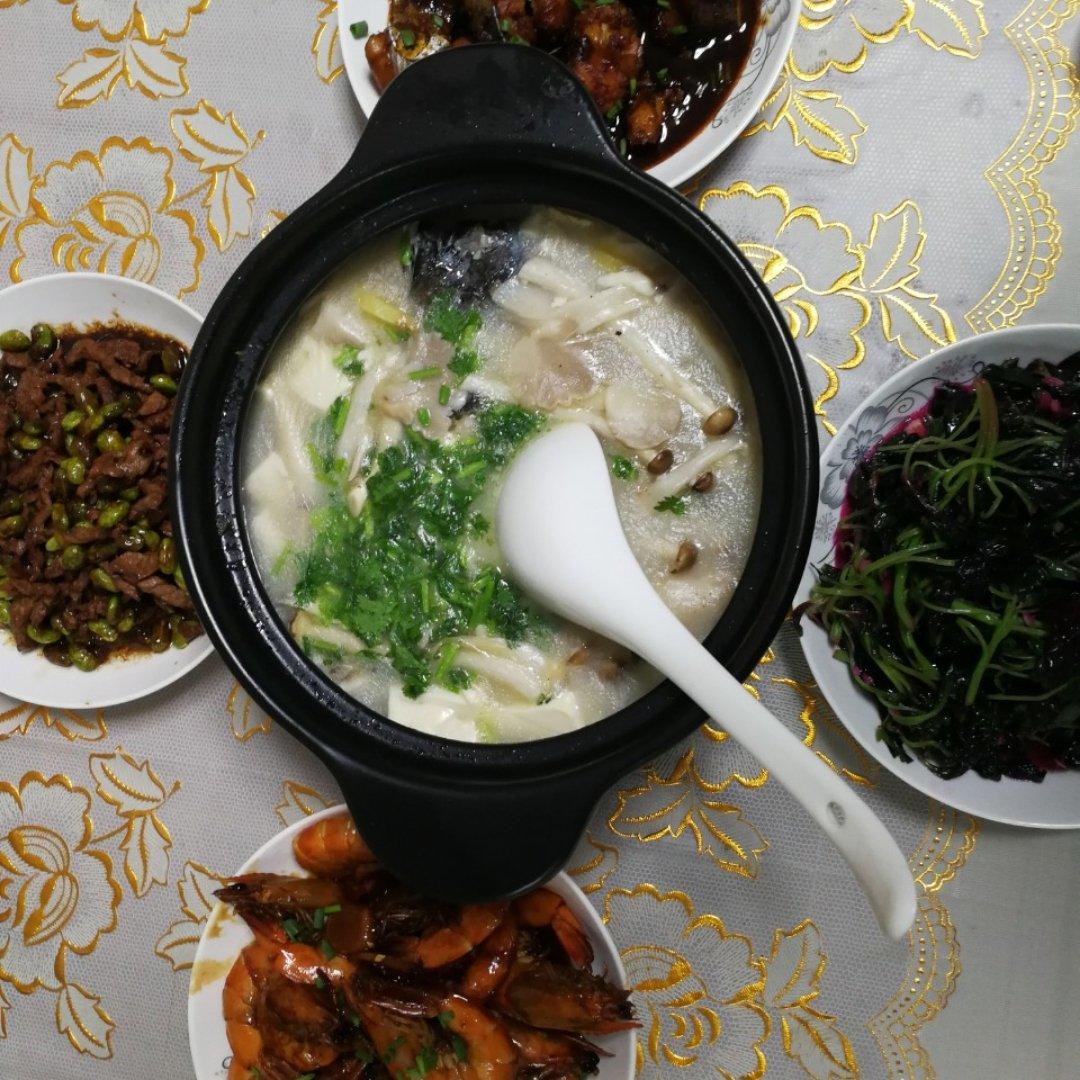 豆腐鱼头汤