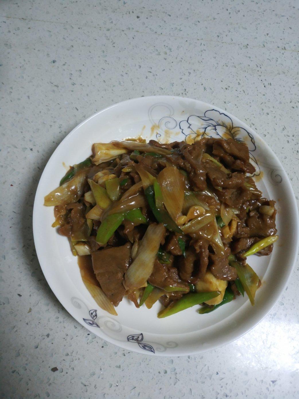 葱爆羊(牛)肉