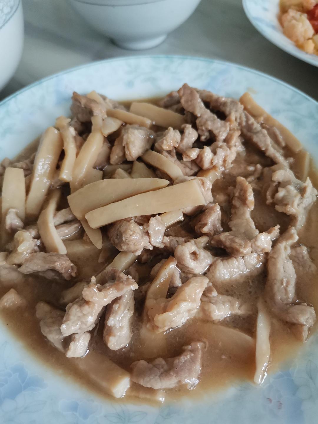 杏鲍菇炒肉丝