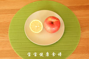 烤苹果片  宝宝健康食谱的做法 步骤1