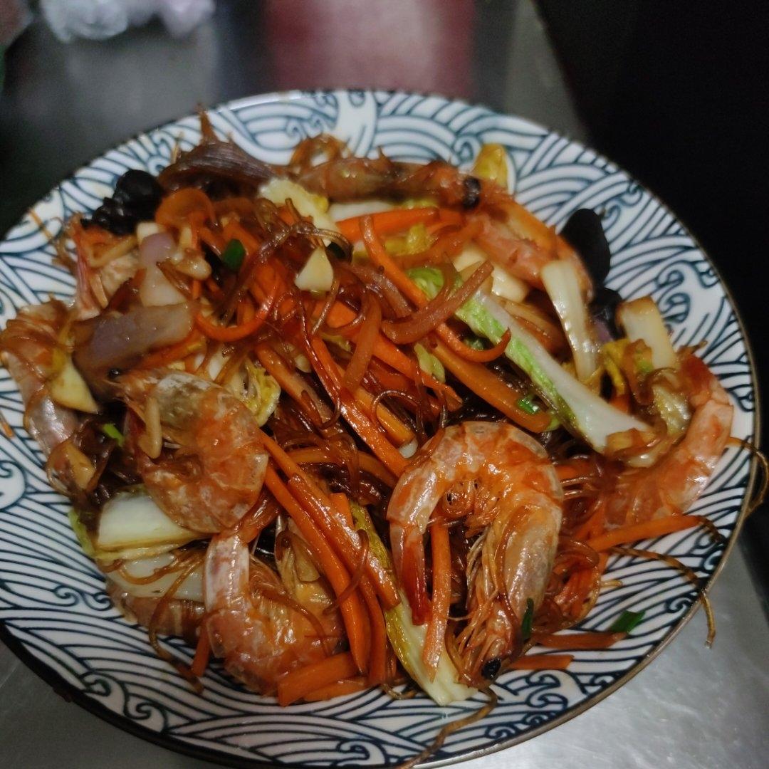 粉丝煲～虾干白菜粉丝煲