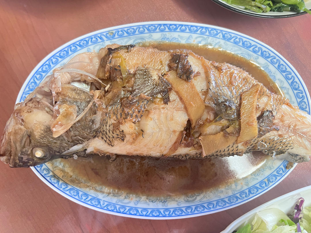 红烧鲈鱼