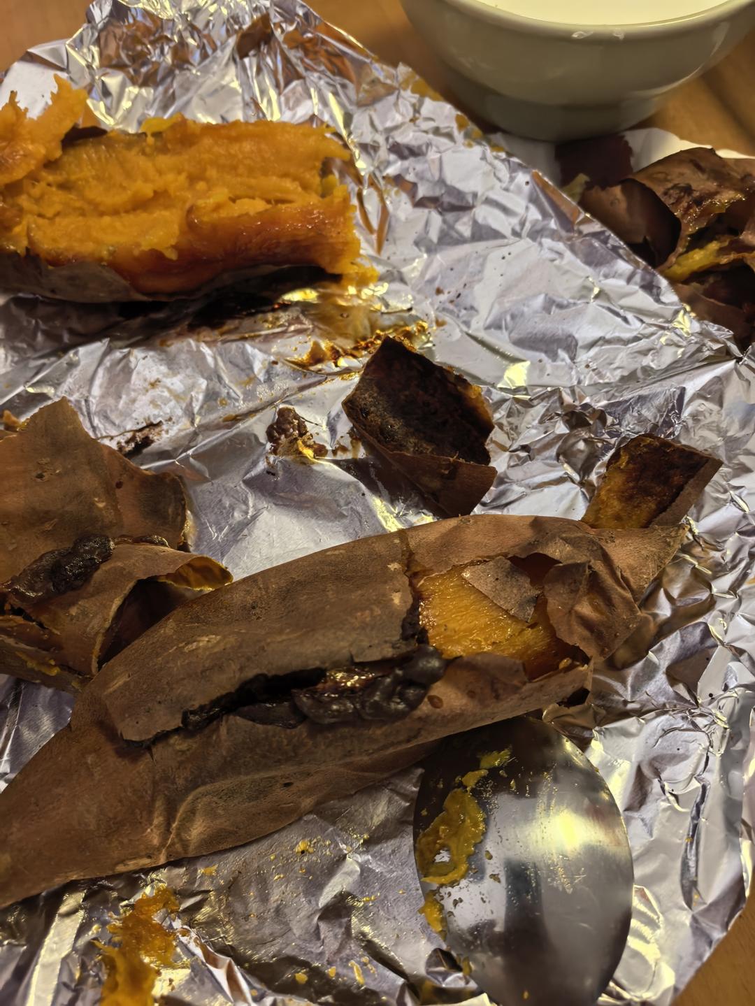 【糯唧唧的烤红薯】糖油四溢皮肉分离外糯里嫩吸溜着吃！