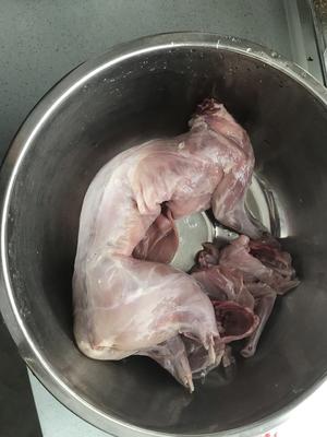 麻辣烤兔肉的做法 步骤2