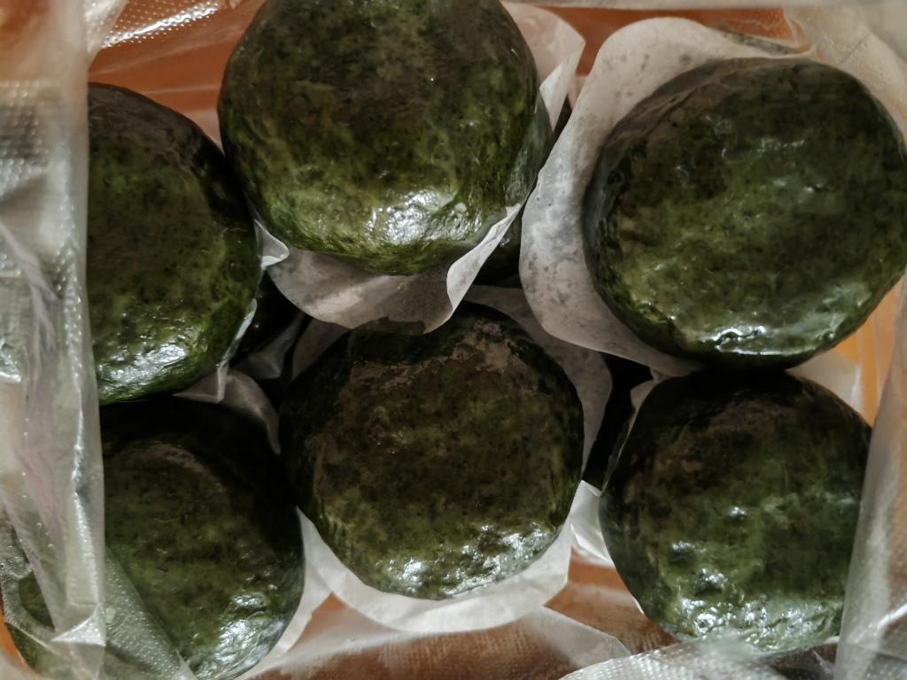 艾草青团子「自己熬的红豆馅」