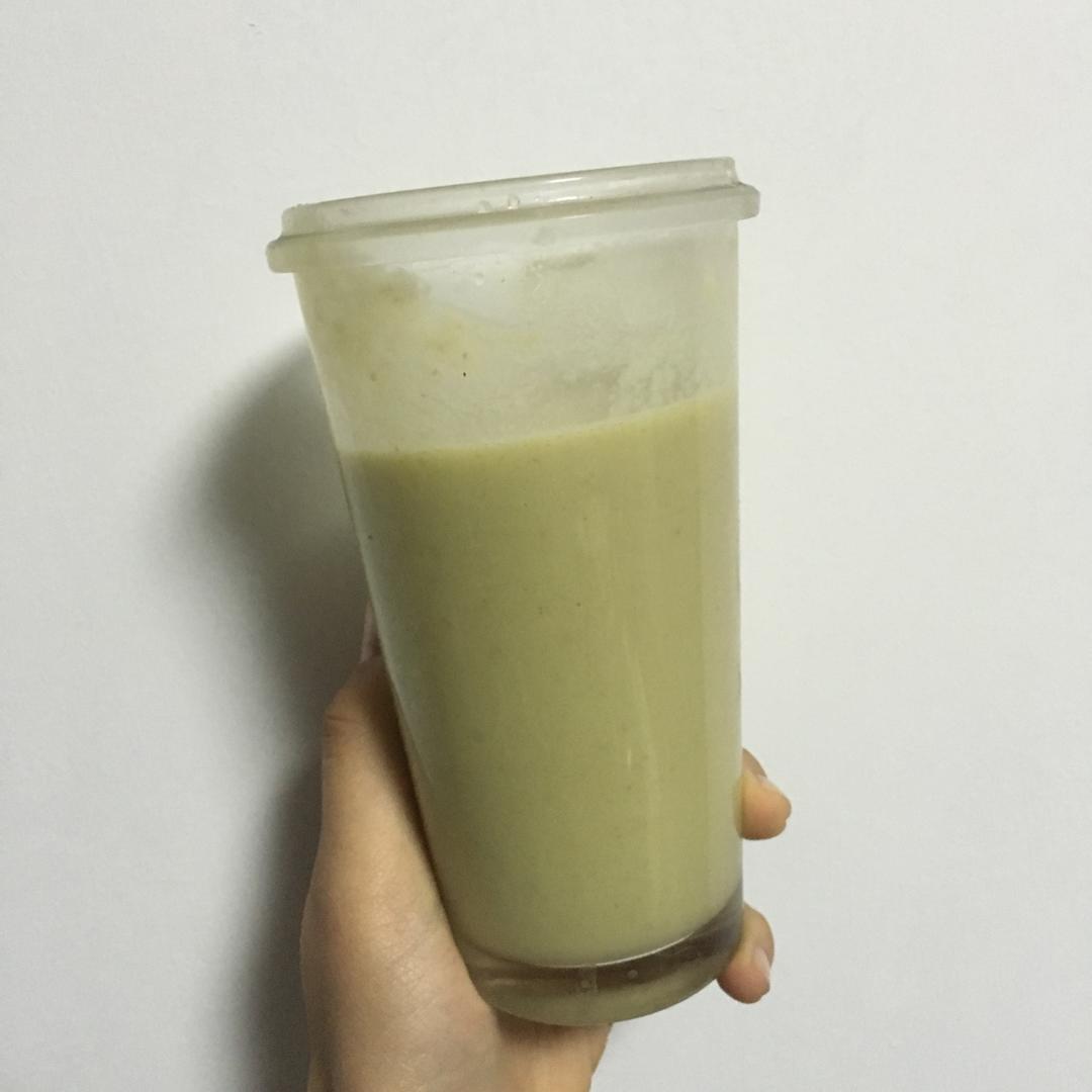 苹果牛油果奶昔