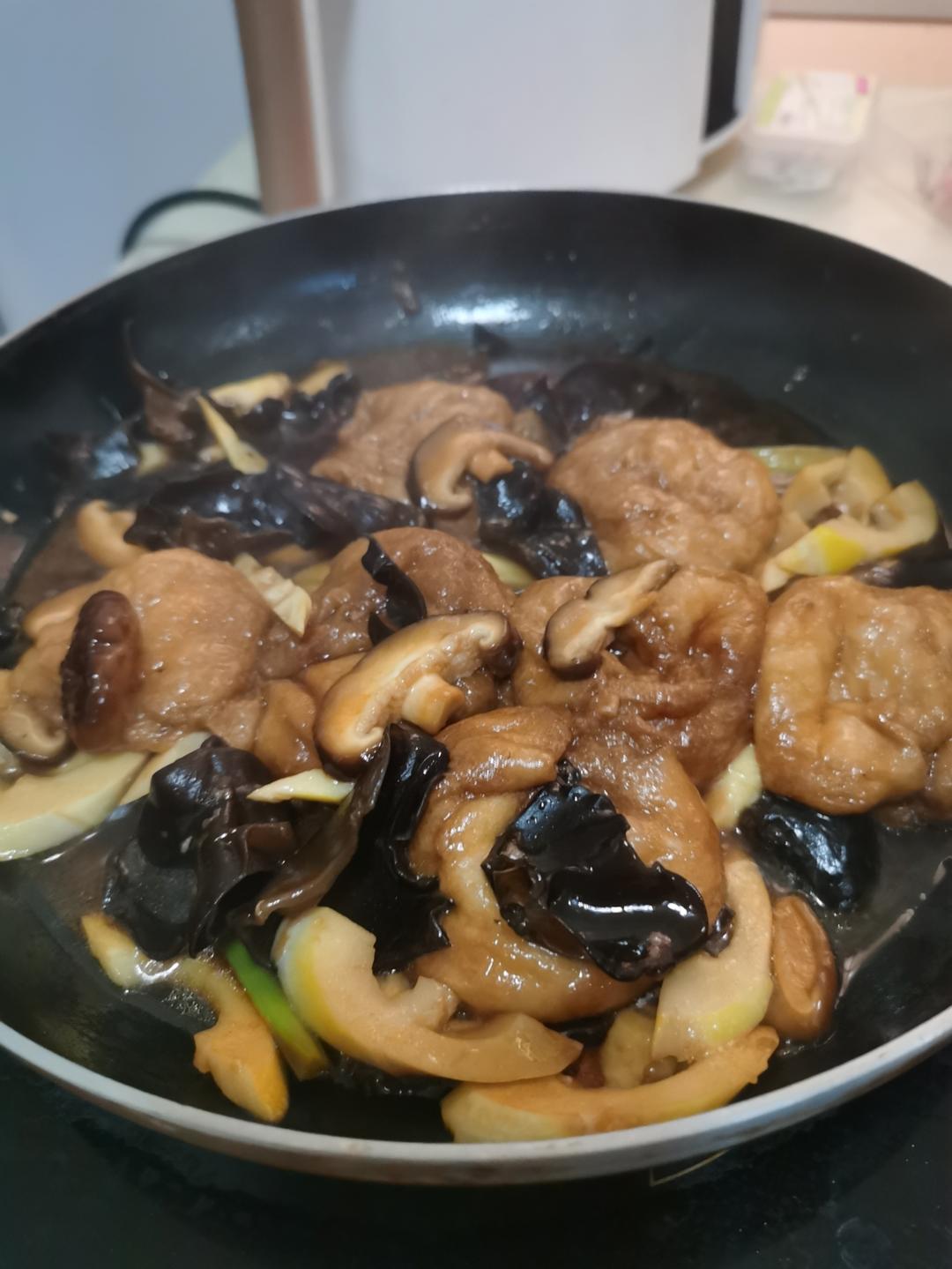 香菇竹笋炒油面筋