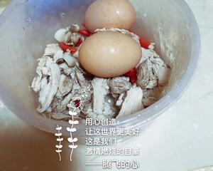 一人份 减肥午餐 简单 少油 好吃不腻(黄瓜 胡萝卜 炒水煮鸡胸肉片)的做法 步骤4