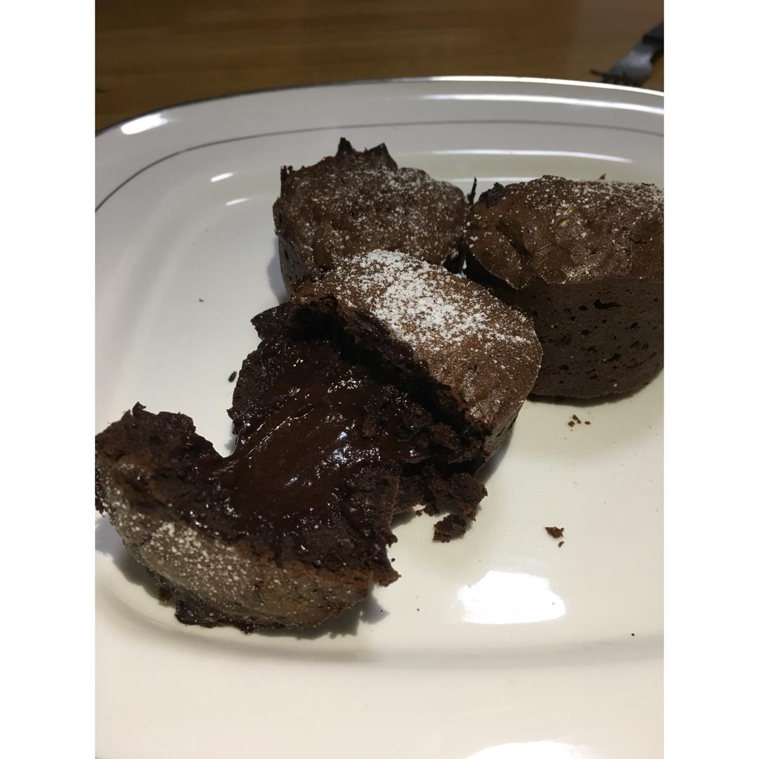 巧克力熔岩蛋糕