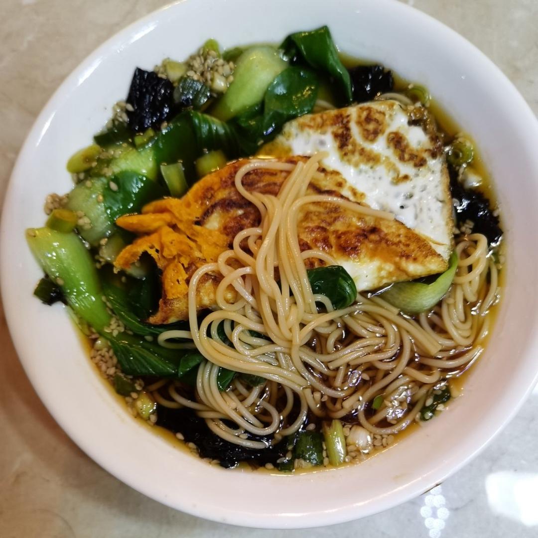 一碗清汤面🍜——秋日里的治愈