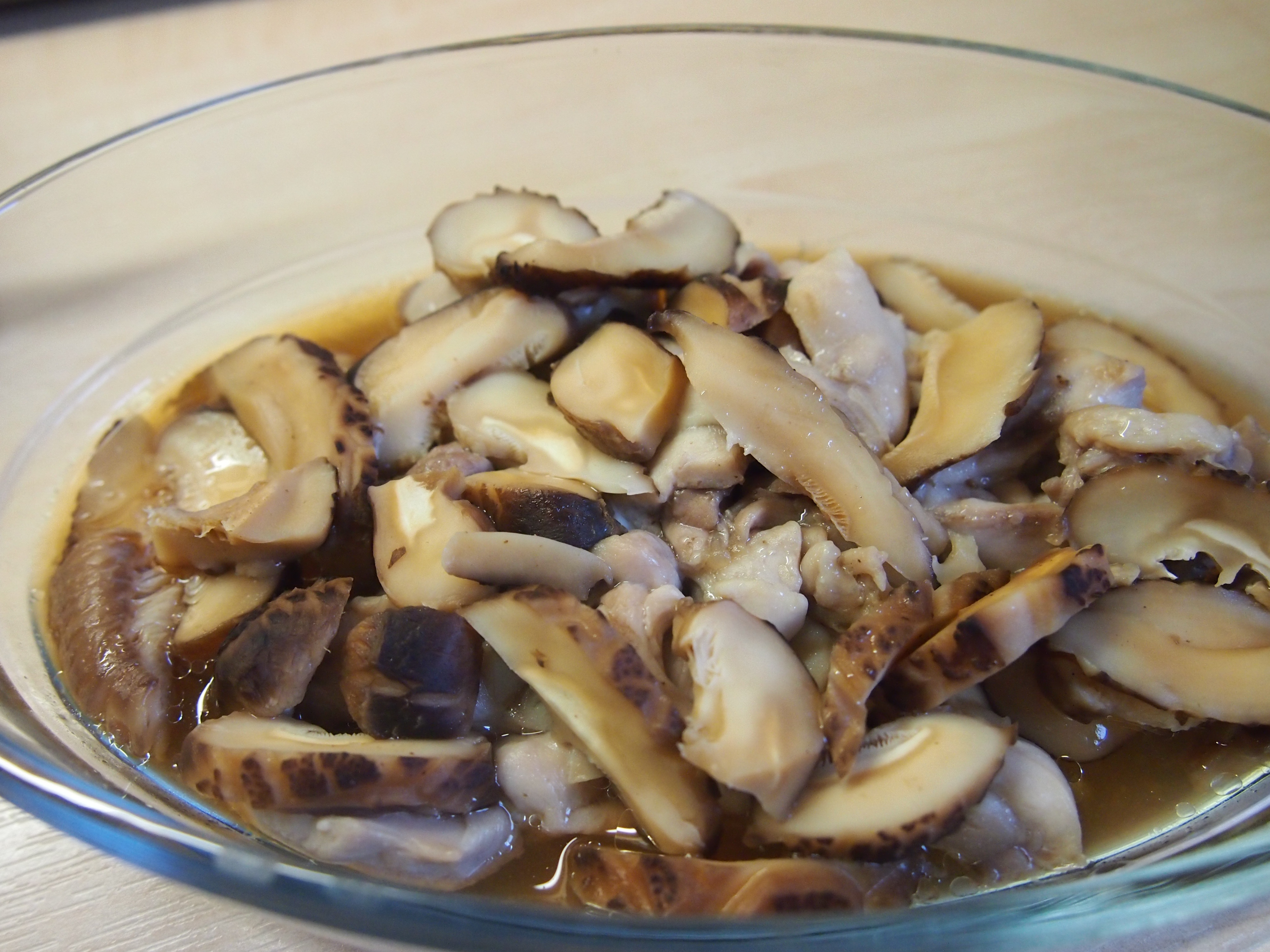 香菇蒸鸡腿肉