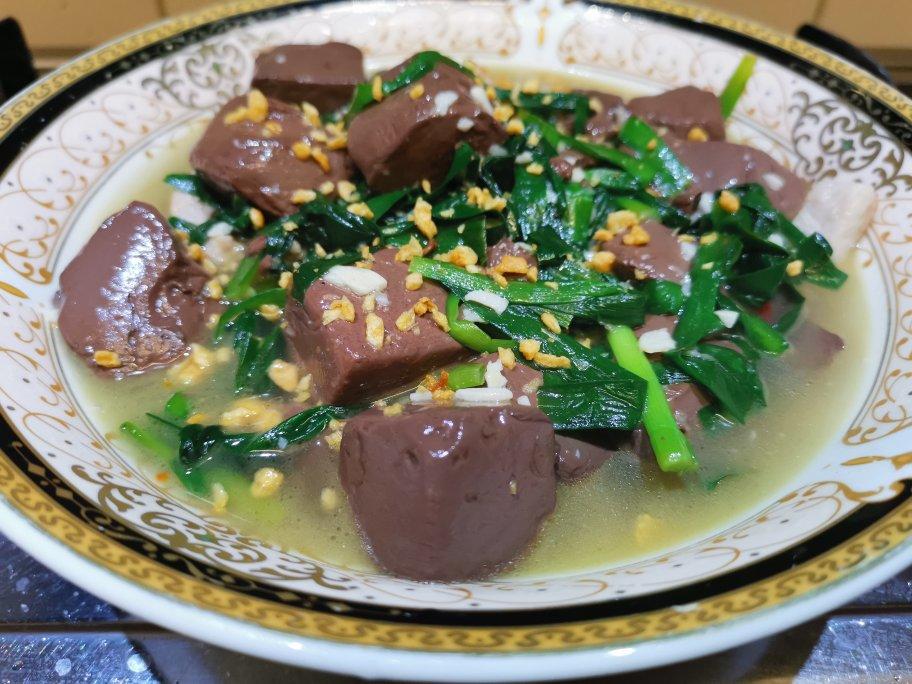 小微尘做的韭菜猪红汤
