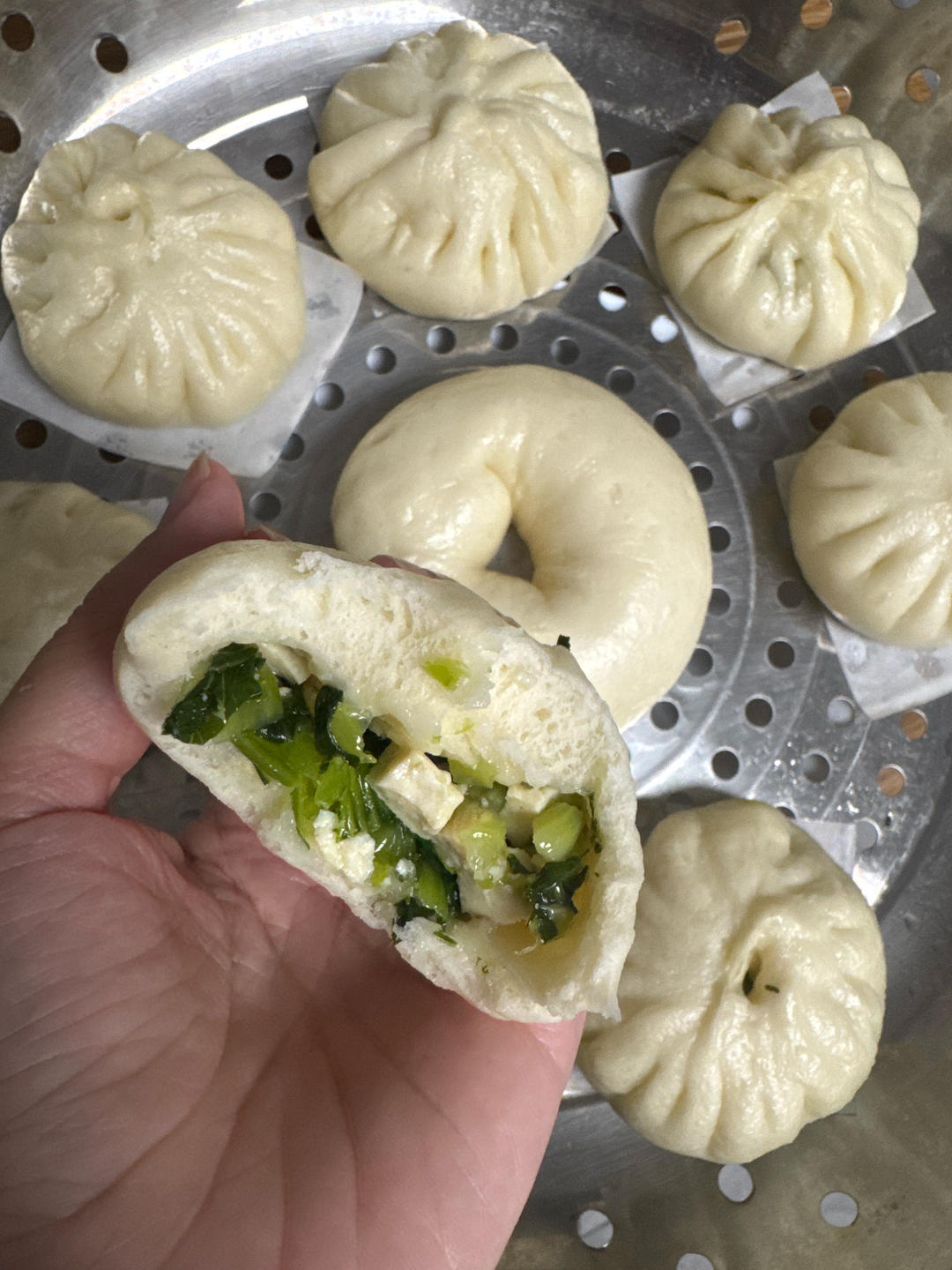 节省一半时间的大包子（另付翠绿菜包子，肉包子，腹黑包子食谱）