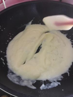 脆皮炸鲜奶（婴儿米粉脆皮，奶粉复原乳馅）的做法 步骤3