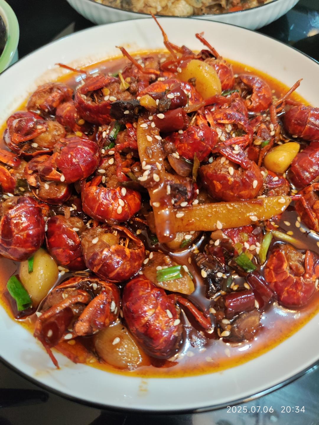 油焖小龙虾