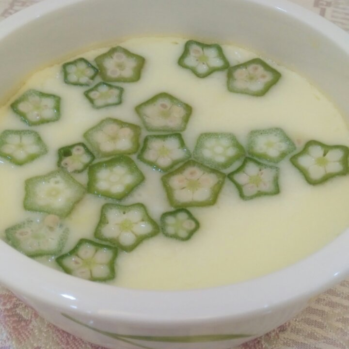 颜值控-做一朵开在碗里的花秋葵蒸水蛋