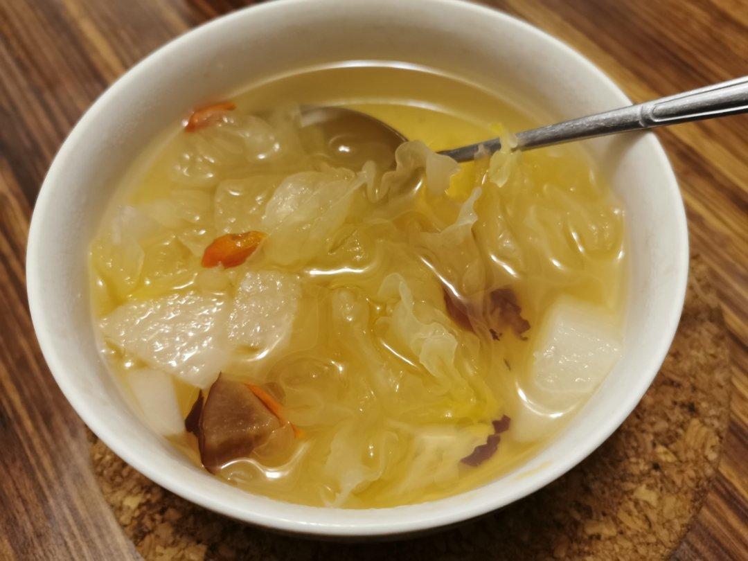雪梨银耳汤